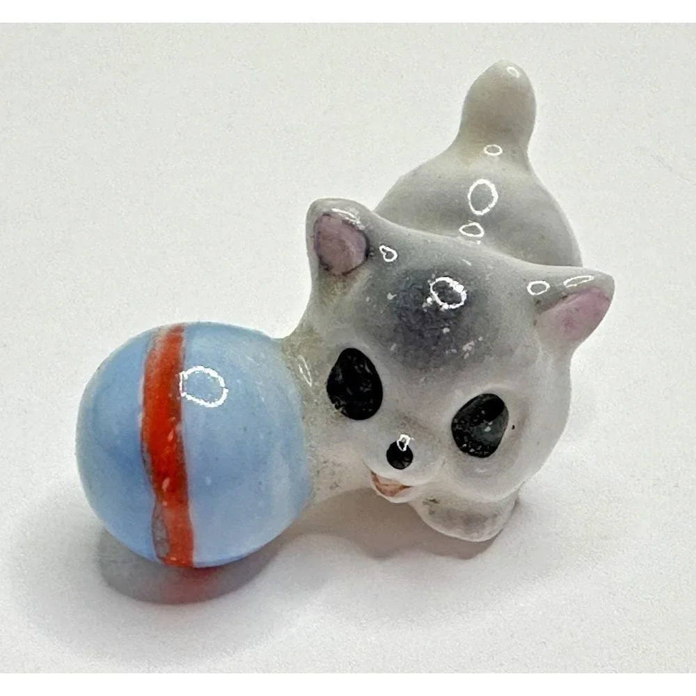 VTG 1960s Josef Miniature kitty cat figure playing with ball Figure